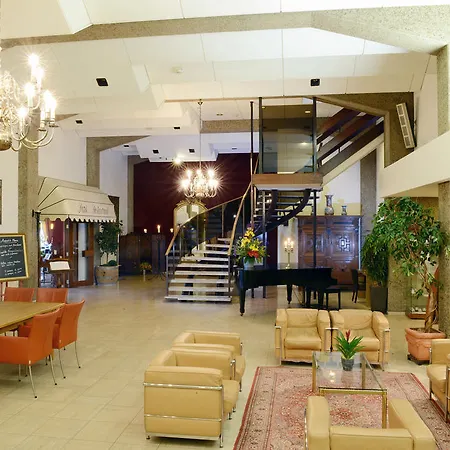 Amrath Grand Hotell 4*