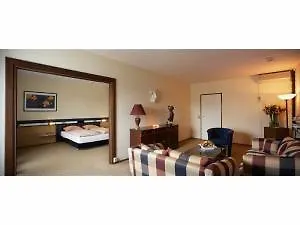 Amrath Grand 4* هيلين